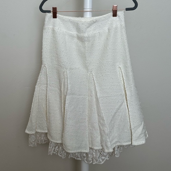 Louis Verdad White High Waist Skirt - Lace Eyelet Detail - Women’s Small - Picture 7 of 7